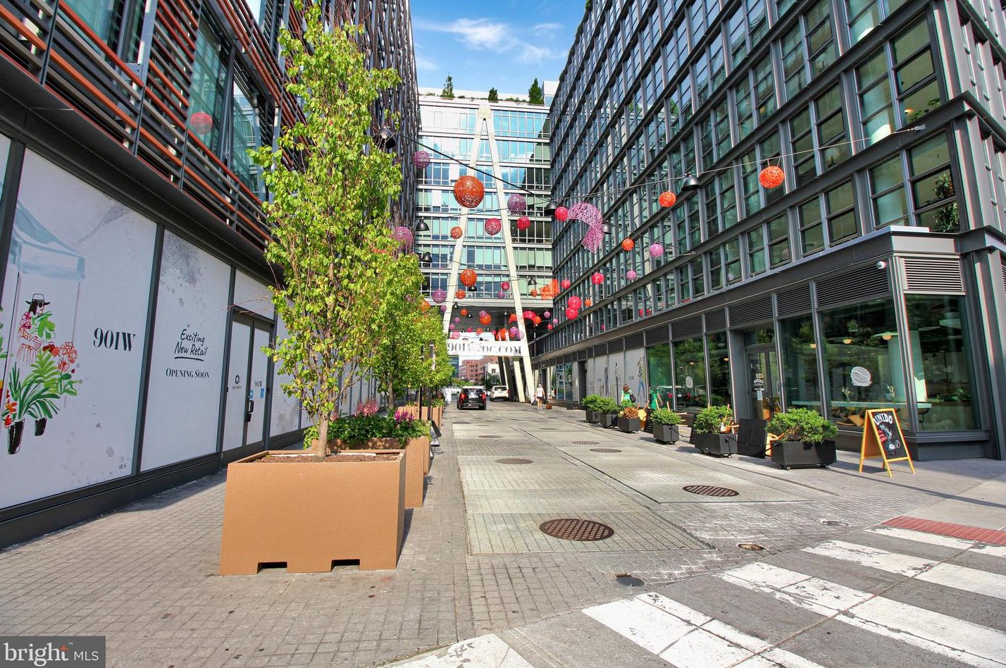 929 Florida Ave, Washington DC  20001-4001 exterior