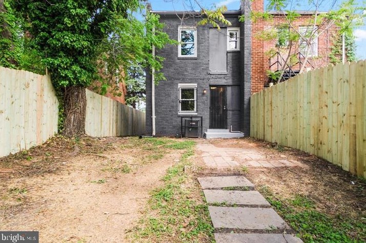 5053 Benning Rd Se, Washington, DC 20019