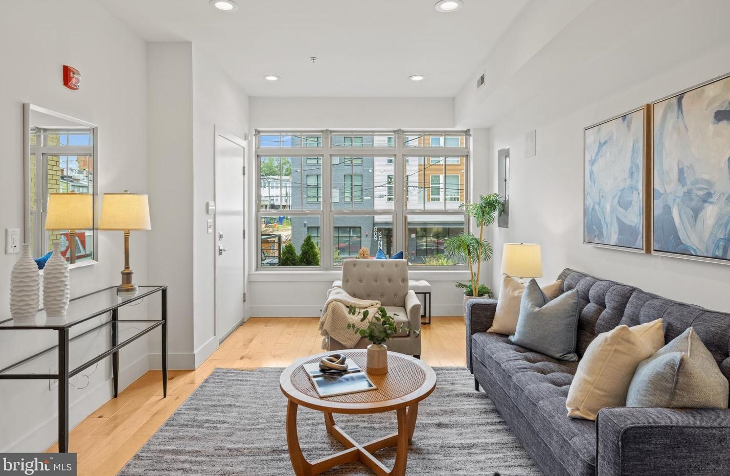 816 Kennedy St Nw #2, Washington, DC 20011