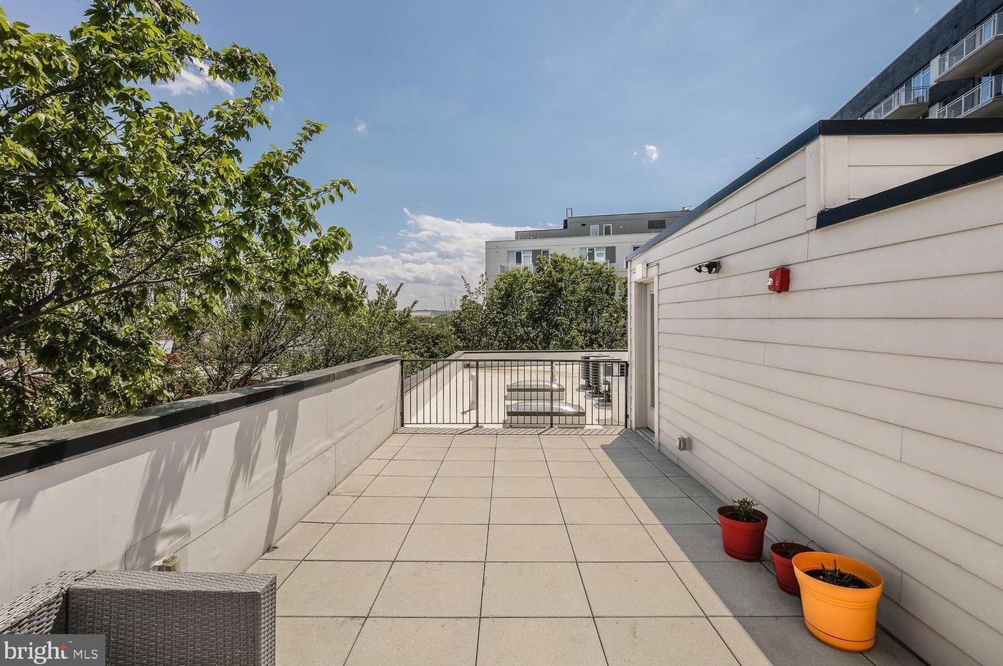 1709 H St, Washington DC  20002-6917 exterior