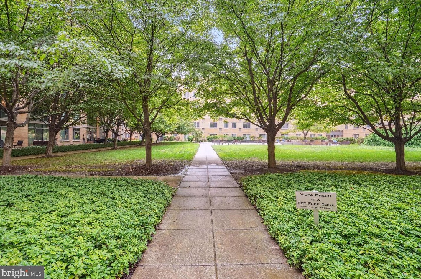 475 K St, Washington DC  20001-5252 exterior