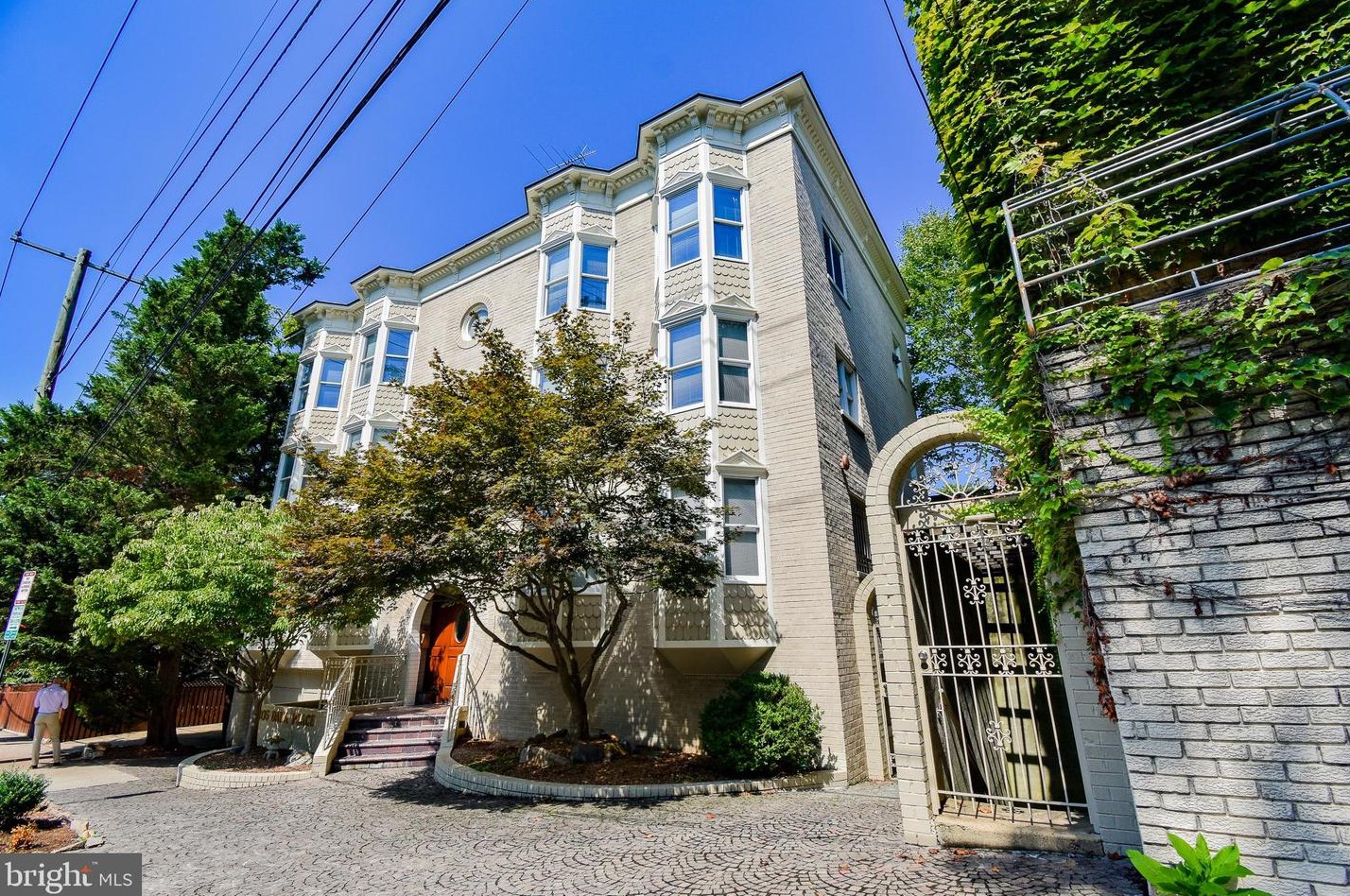 5305 Dana Pl Nw #1, Washington, DC 20016