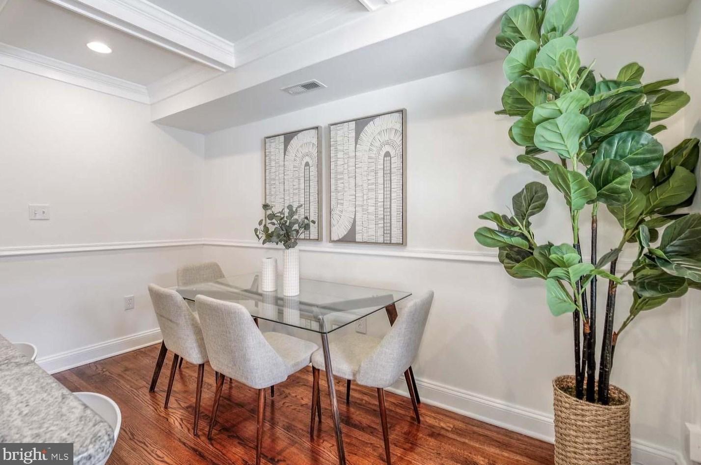 1727 F St, Washington DC  20002-4613 exterior