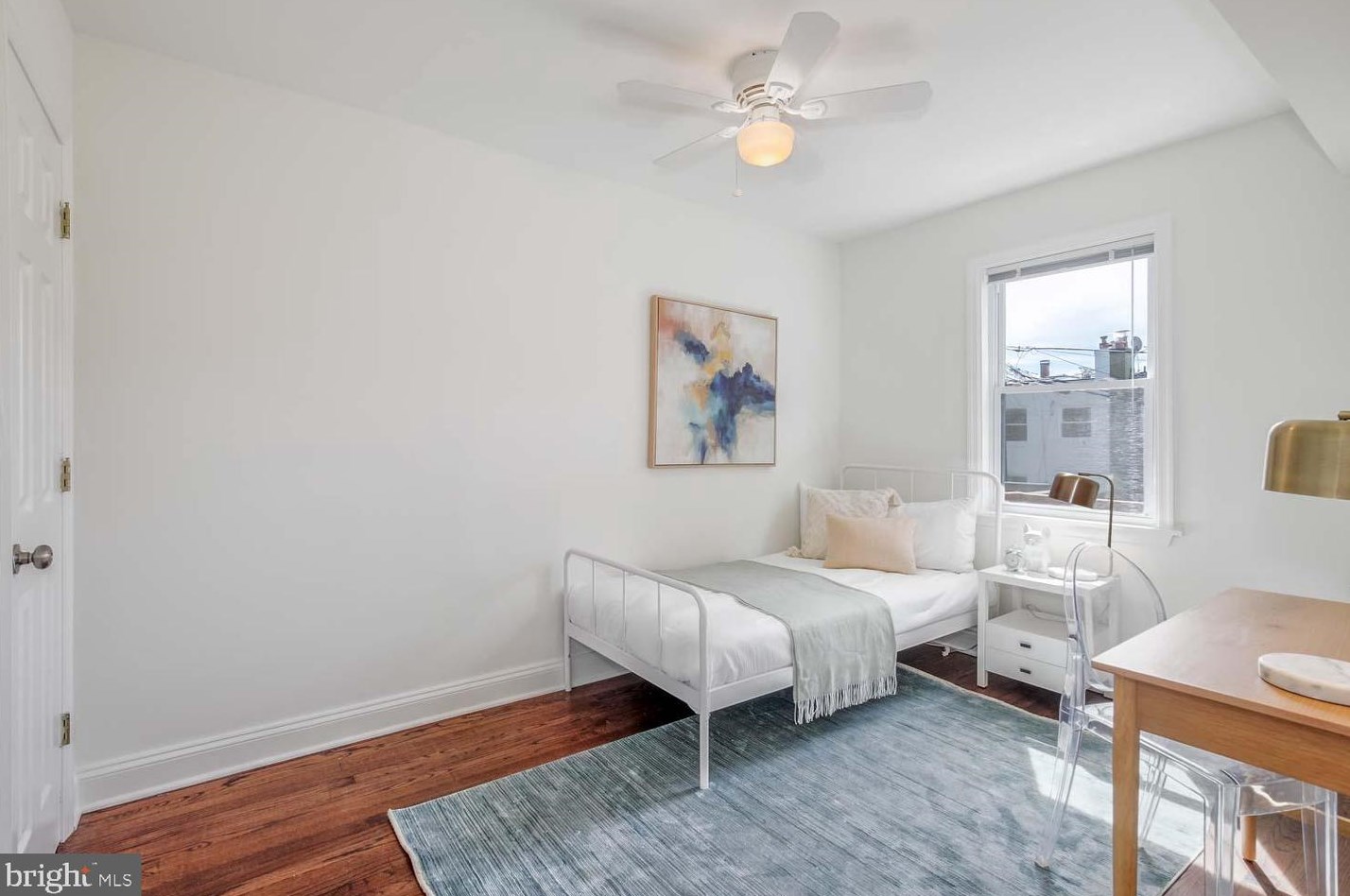 1727 F St, Washington DC  20002-4613 exterior