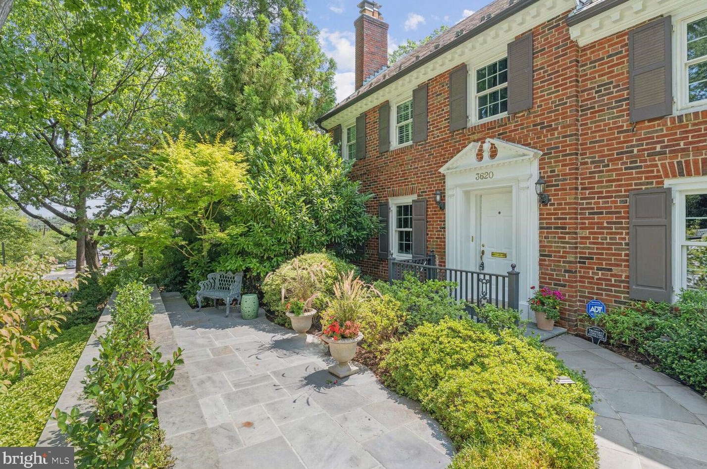 3620 Yuma St, Washington, DC 20008-4230