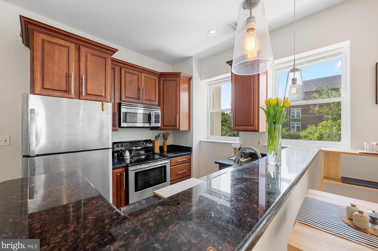 1124 E St, Washington, DC 20002-6399
