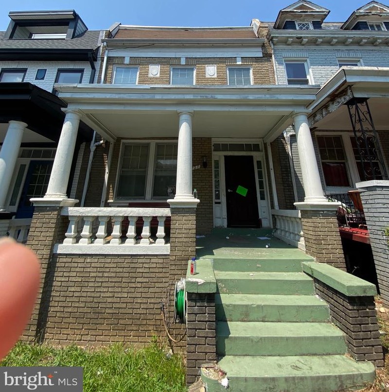727 Otis Pl Nw, Washington, DC 20010