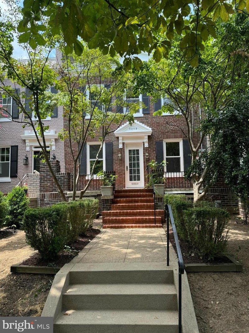 3202 38th St Nw, Washington, DC 20016