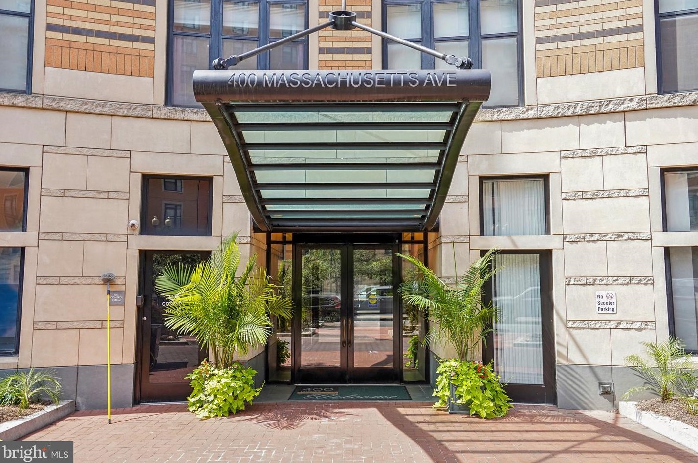 400 Massachusetts Ave Nw #810, Washington, DC 20001