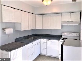 1813 T St, Washington, DC 20020-4634