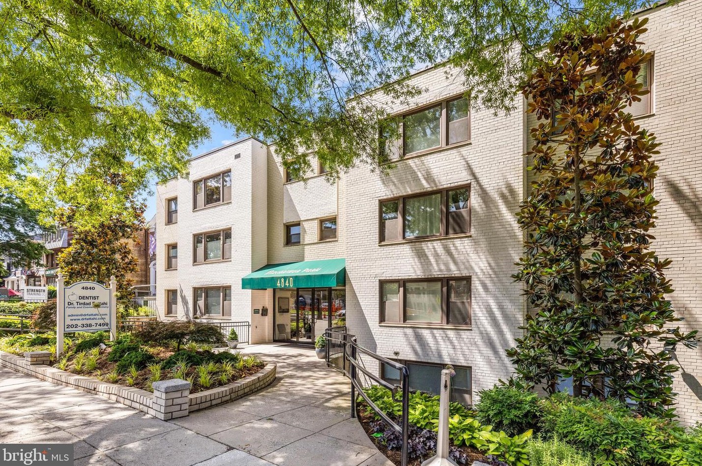 4840 Macarthur Blvd Nw #206, Washington, DC 20007