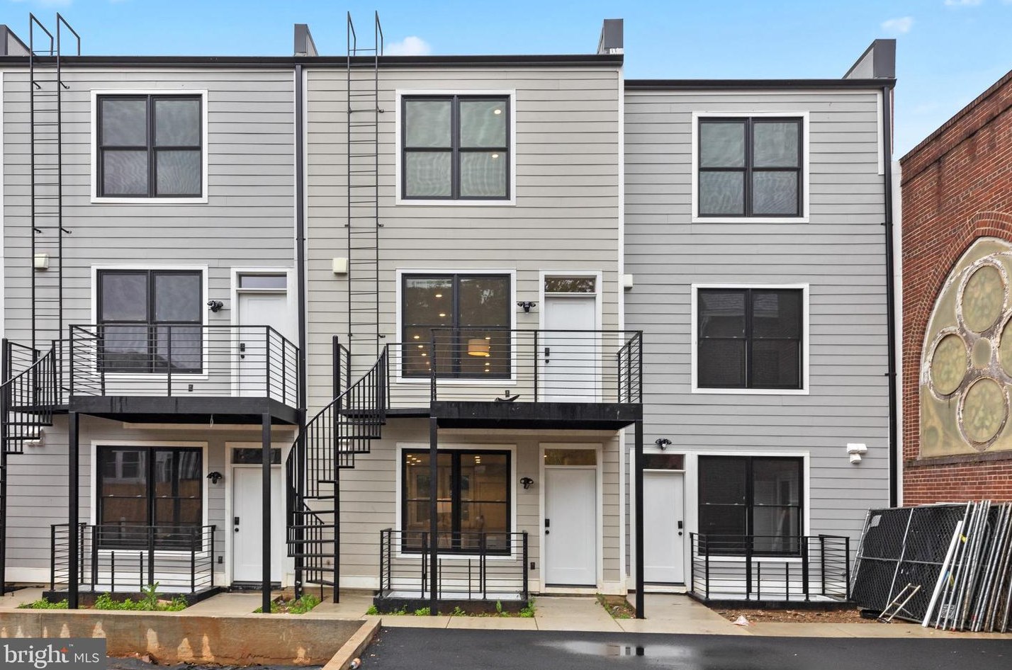 412 D St, Washington DC  20003-2053 exterior