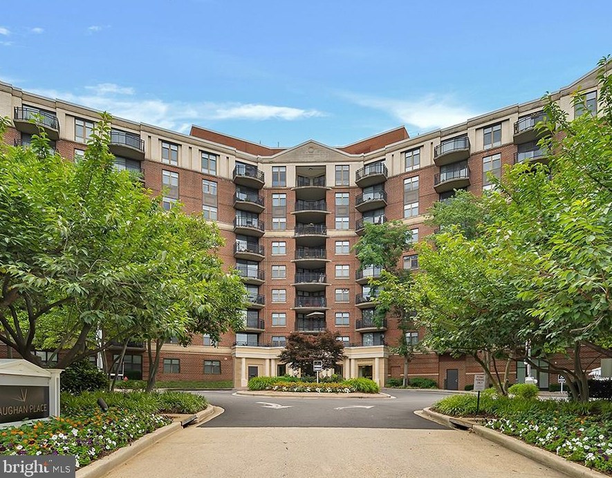 3401 38th Street Nw #2b-twr-213, Washington, DC 20016