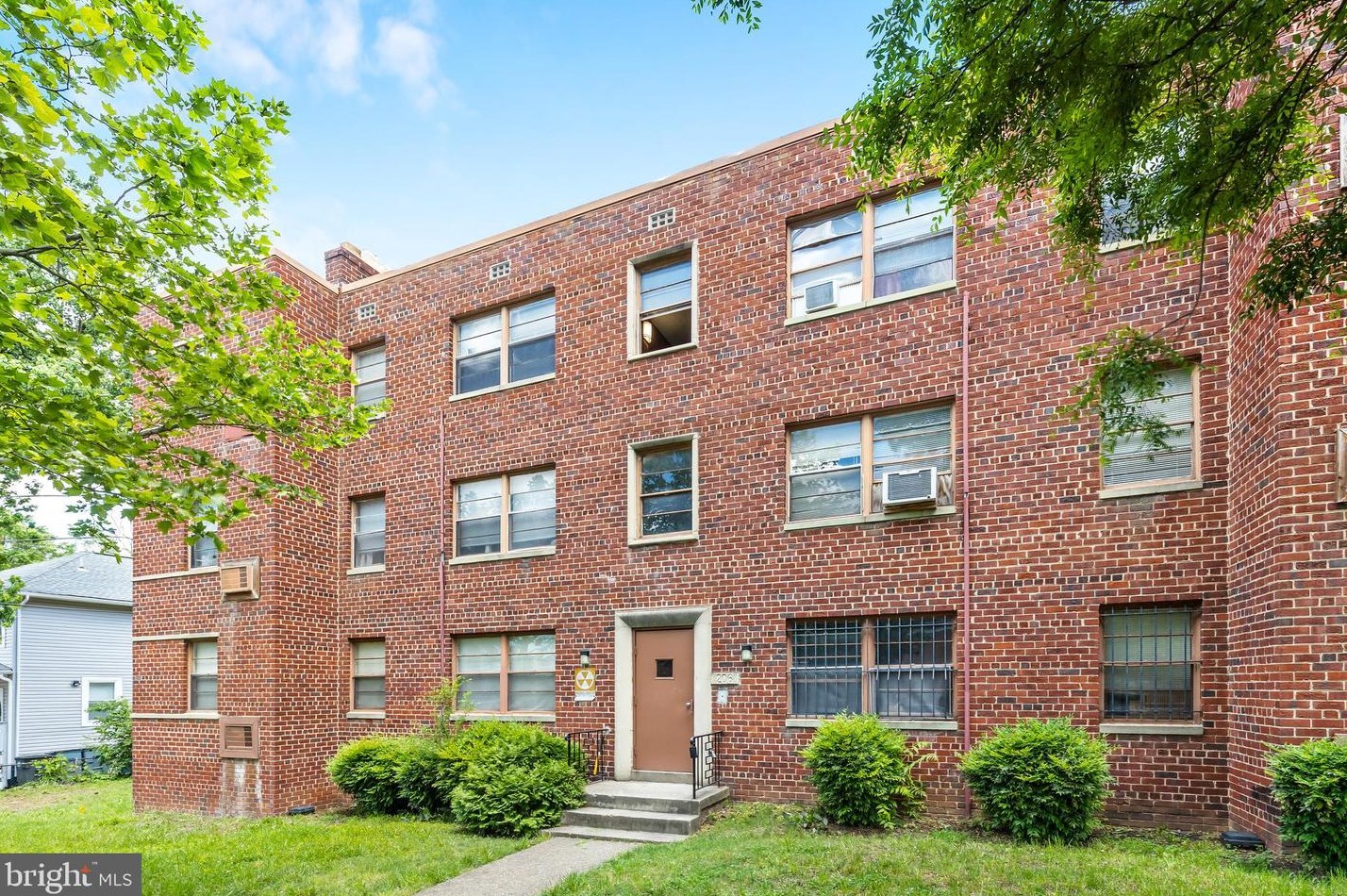 206 Trenton Pl Se #103, Washington, DC 20032