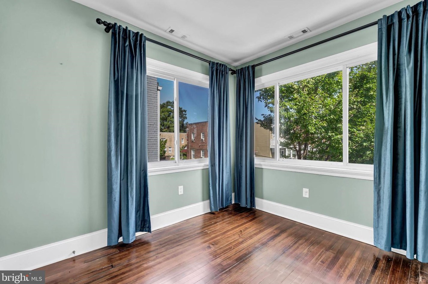 519 Tuckerman St, Washington DC  20011-1248 exterior