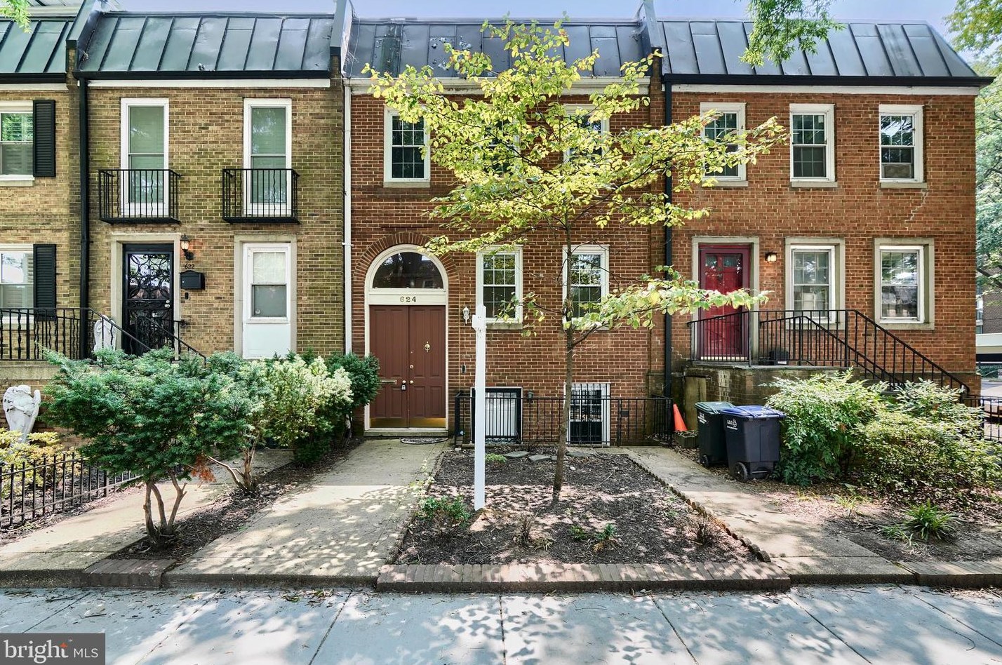 624 G St, Washington, DC 20003-2724