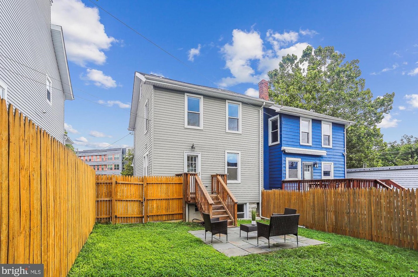 2602 30th St, Washington DC  20018-1537 exterior