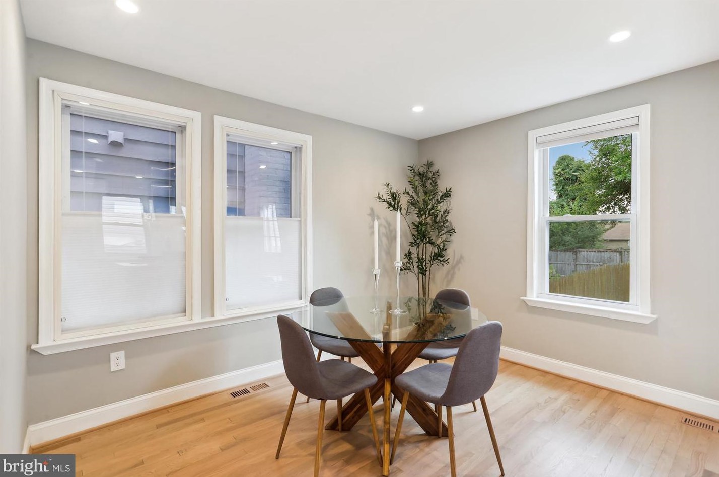 2602 30th St, Washington DC  20018-1537 exterior