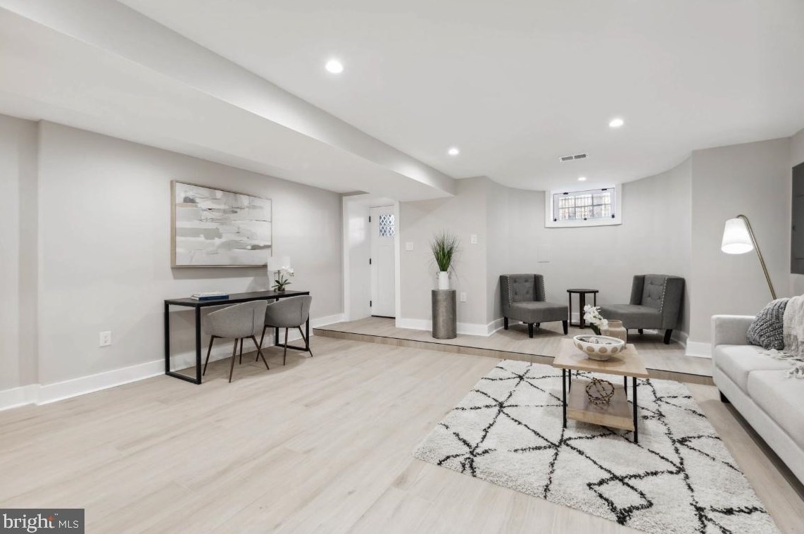 514 T St, Washington DC  20001-1997 exterior