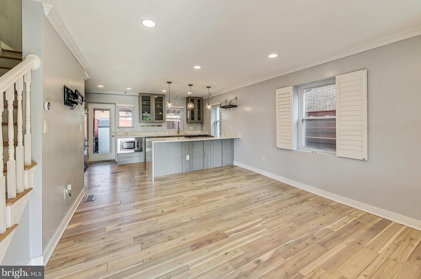 5008 6th Pl, Washington DC  20017-2321 exterior