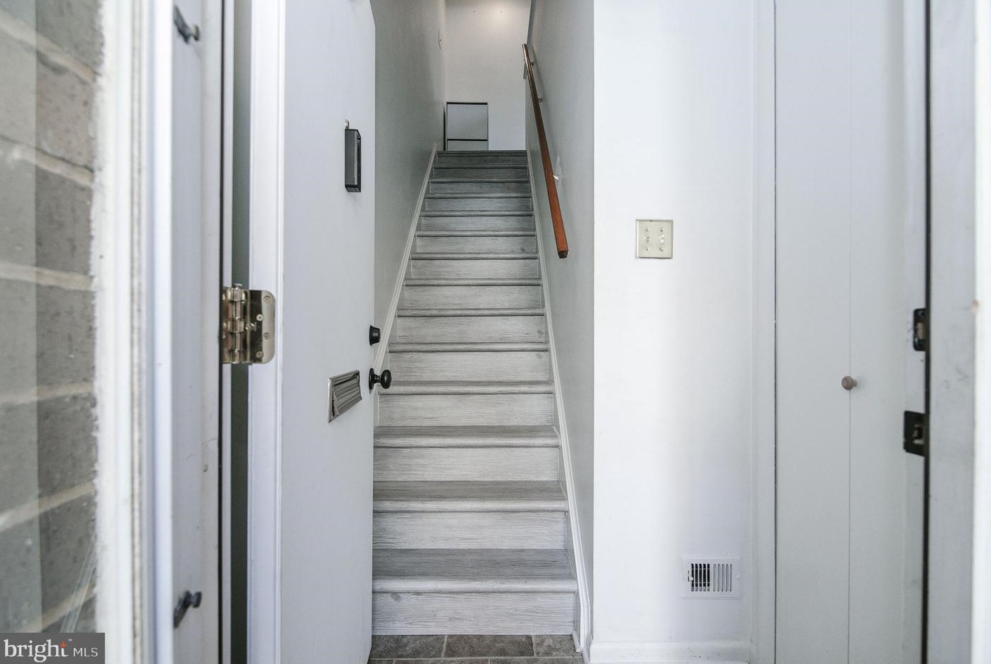 3132 Apple Rd Ne #16, Washington, DC 20018