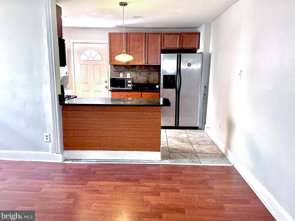 1507 Gales St, Washington DC  20002-4521 exterior