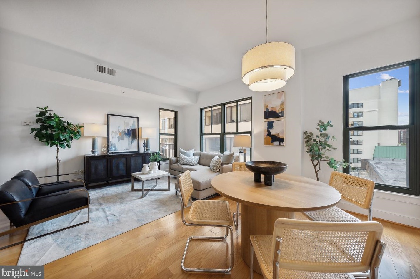 910 M St Nw #609, Washington, DC 20001
