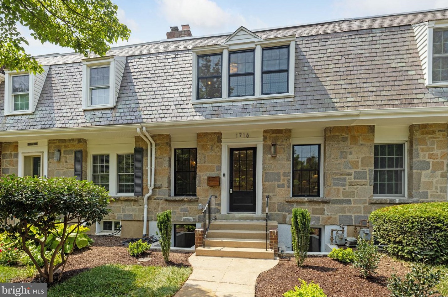 1716 37th St, Washington, DC 20007-2321