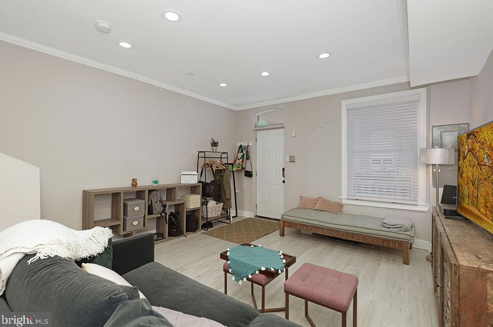 634 Milwaukee Pl Se, Washington, DC 20032