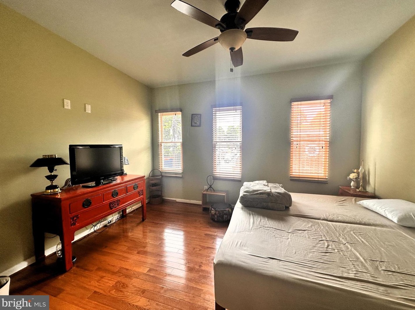 1658 33rd St Nw, Washington, DC 20007