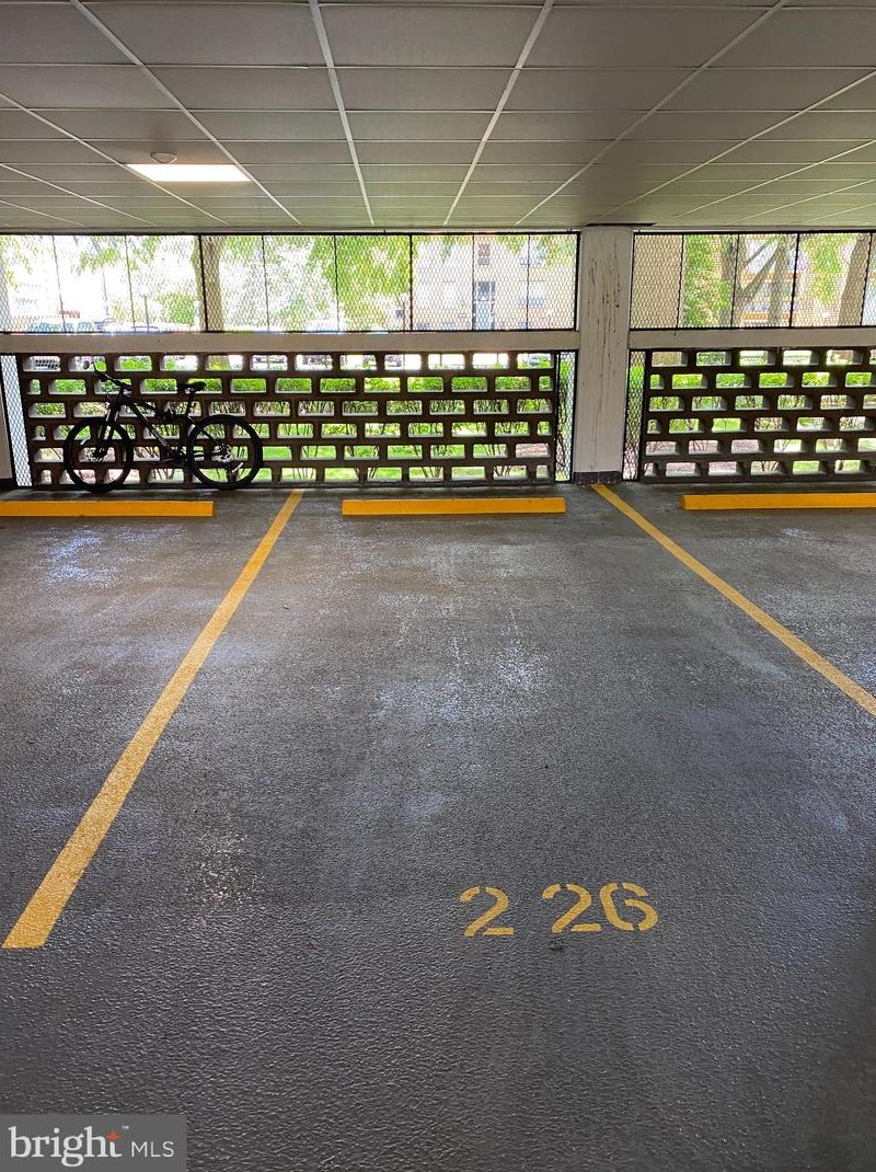 700 7th St, Washington DC 20001-3716 exterior