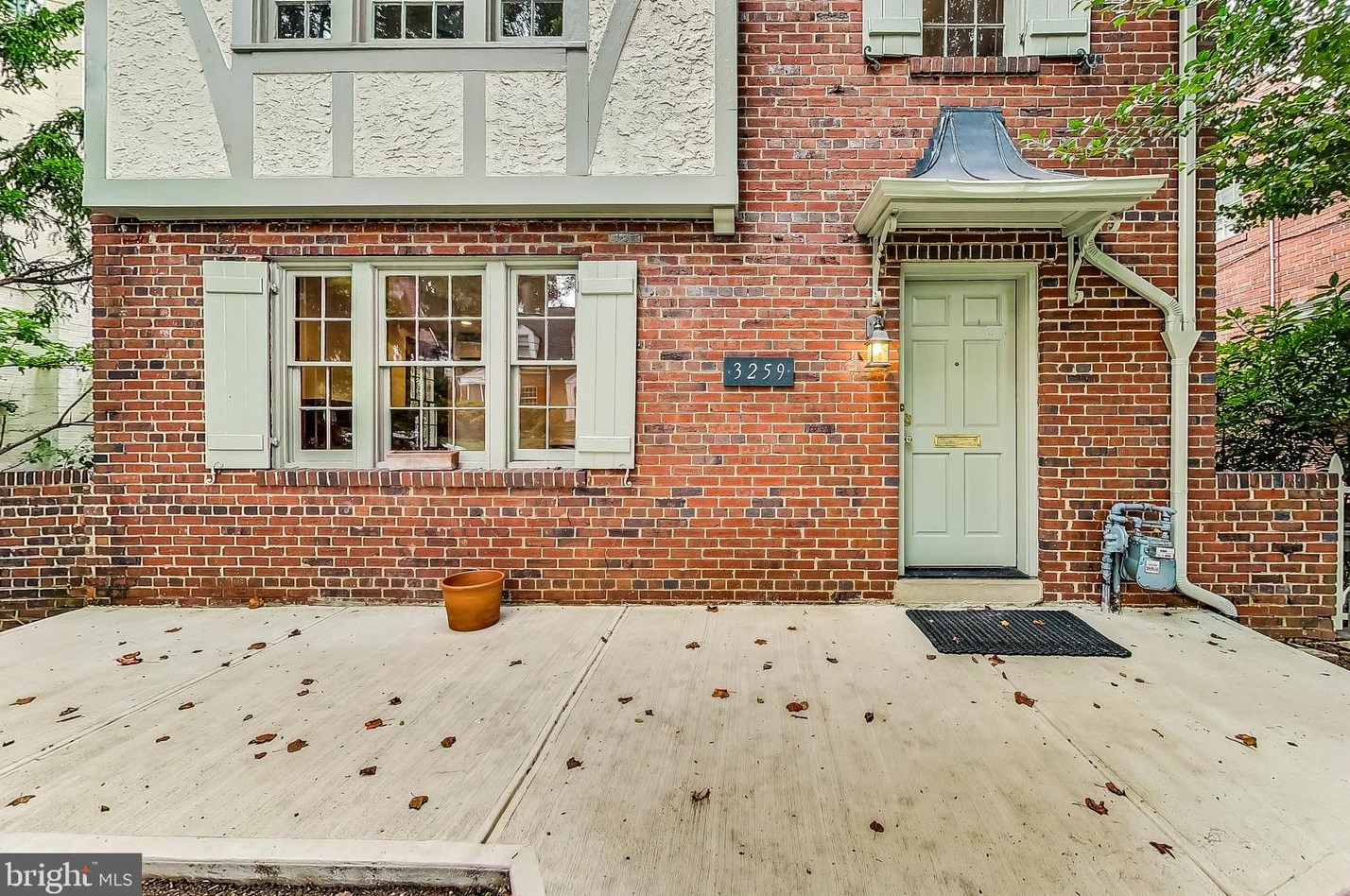 3259 Van Hazen St Nw, Washington, DC 20015