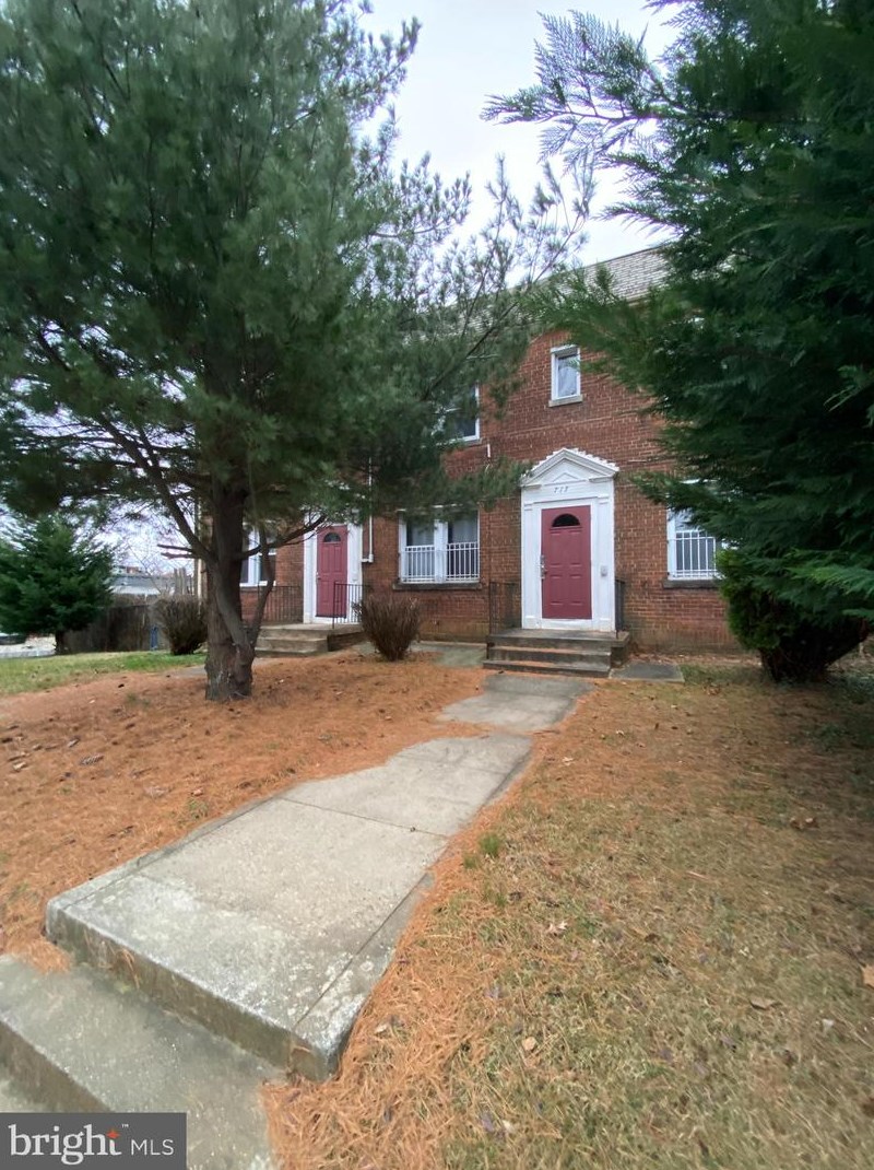 717 Irving St, Washington DC  20017-1602 exterior