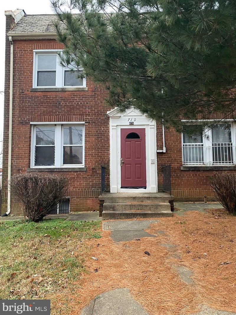 717 Irving St, Washington DC  20017-1602 exterior