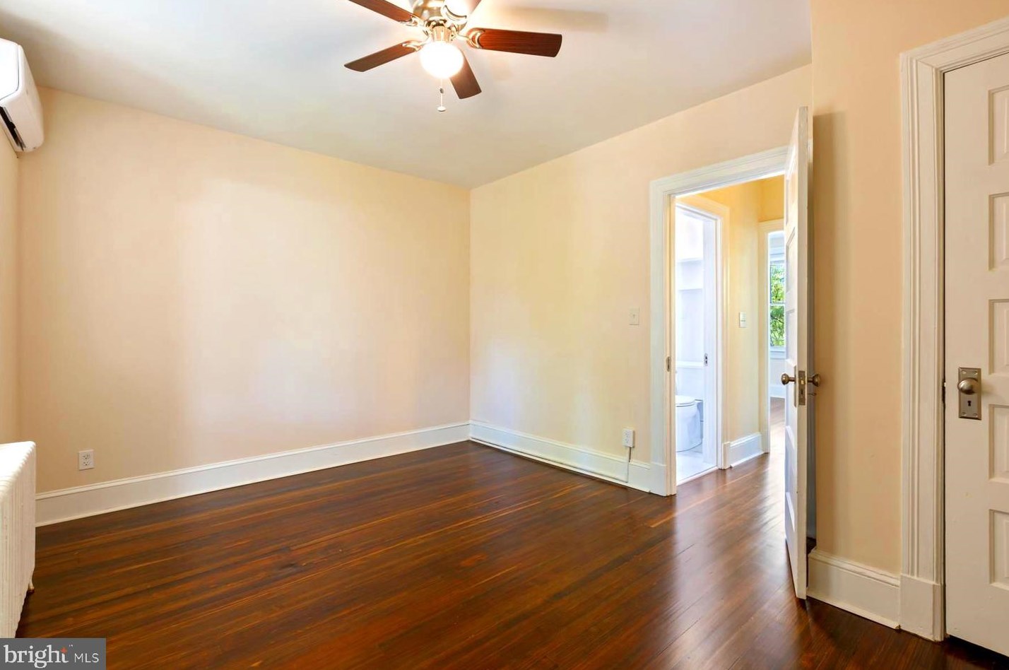 2015 Naylor Rd, Washington DC 20020-4515 exterior