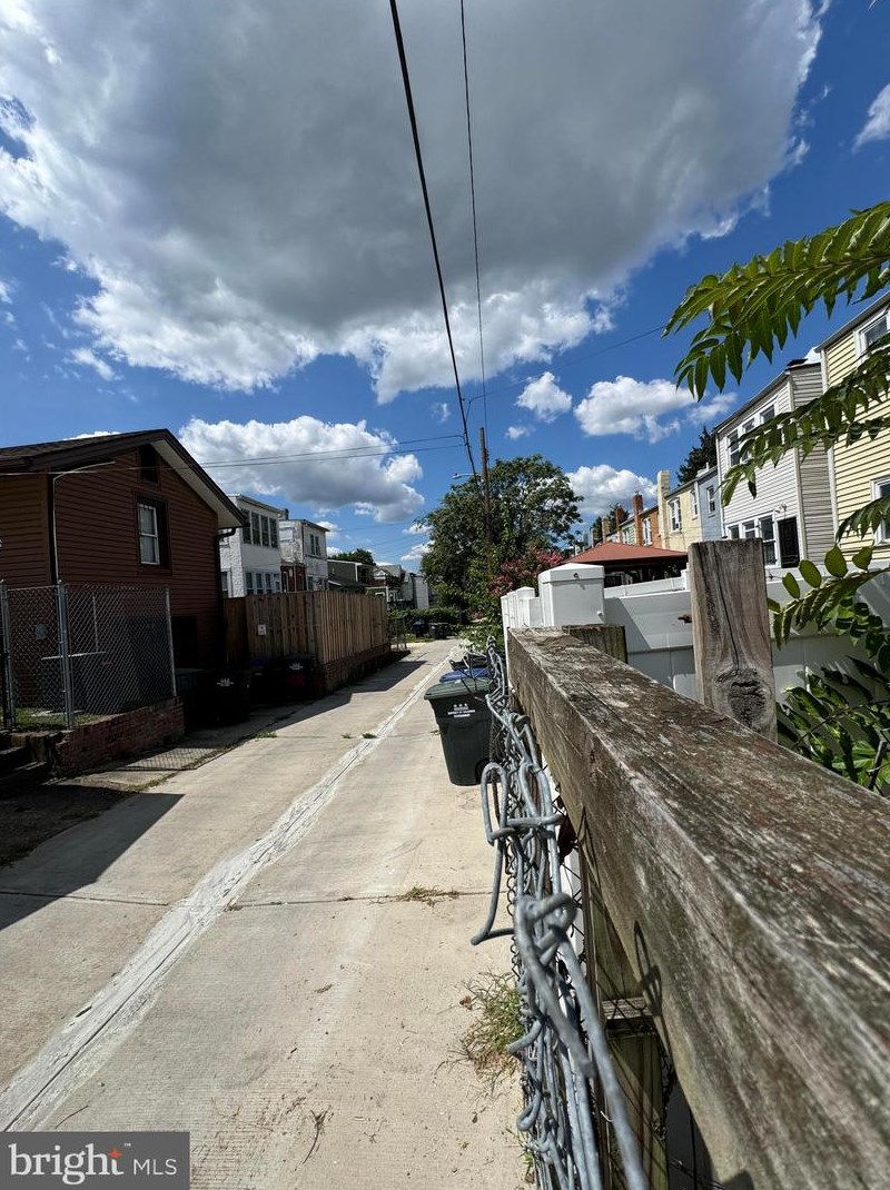 1467 Rdg Pl, Washington DC 20020-5640 exterior