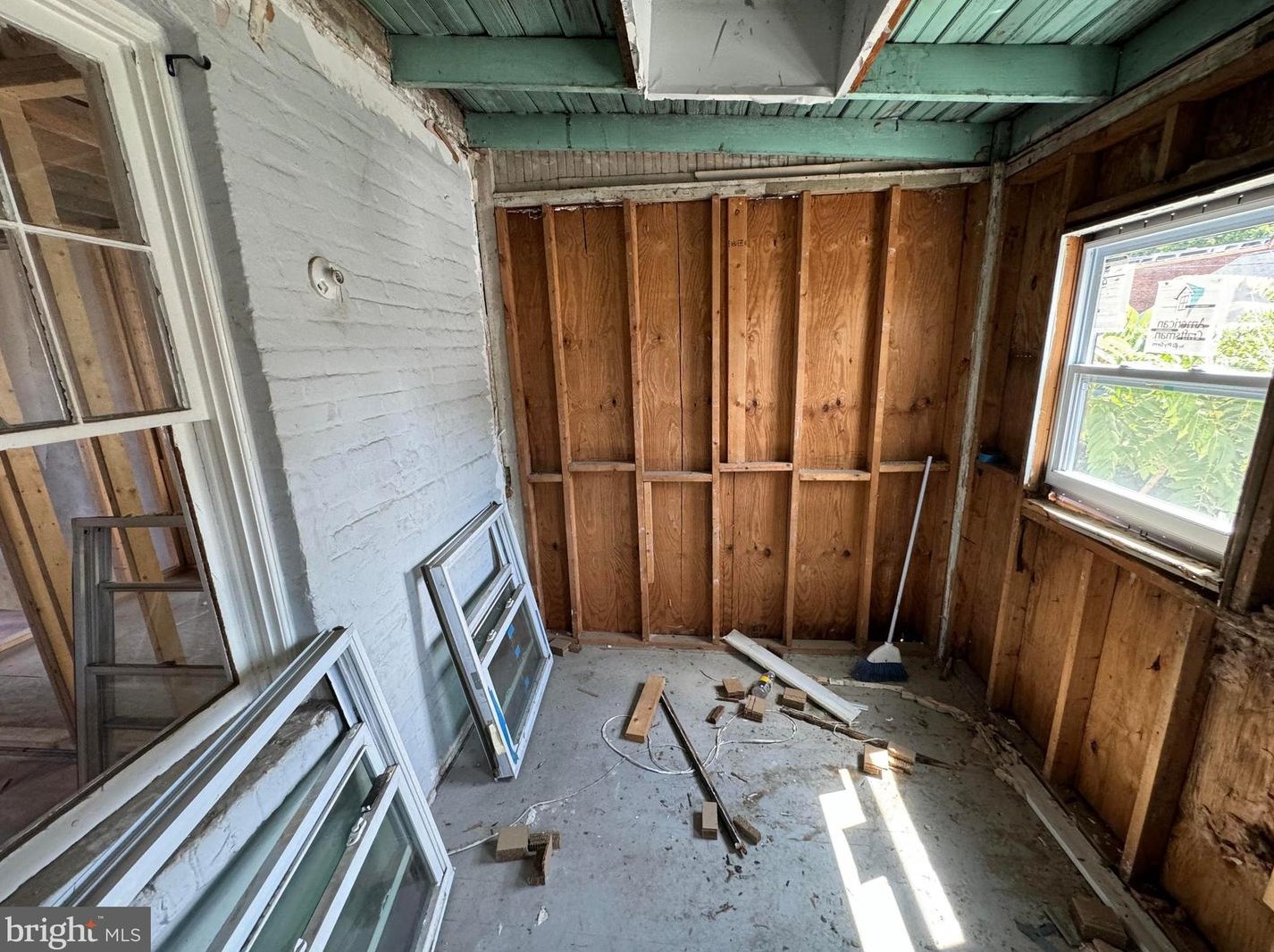 1467 Rdg Pl, Washington DC 20020-5640 exterior