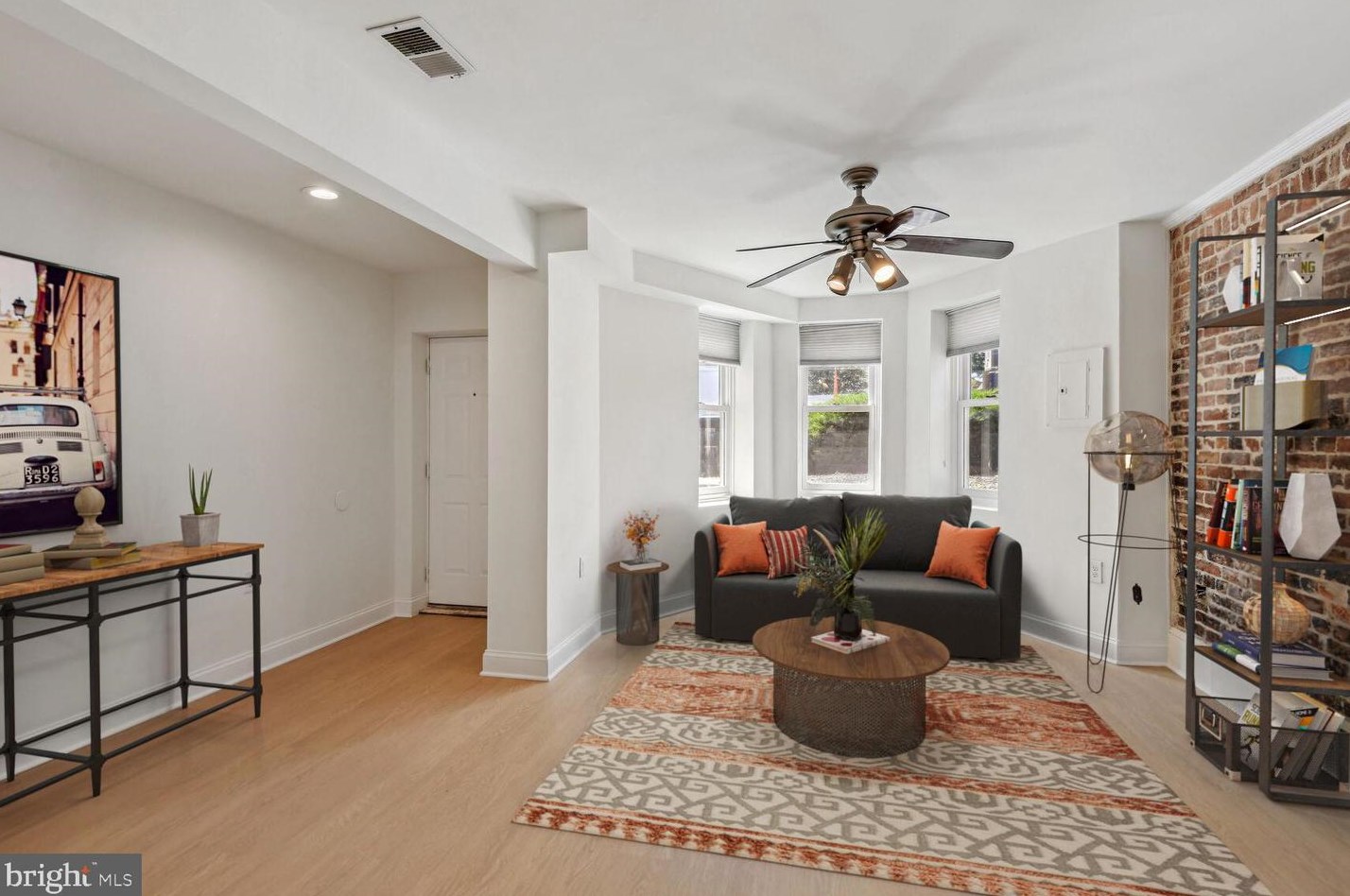 817 T St Nw #b, Washington, DC 20001