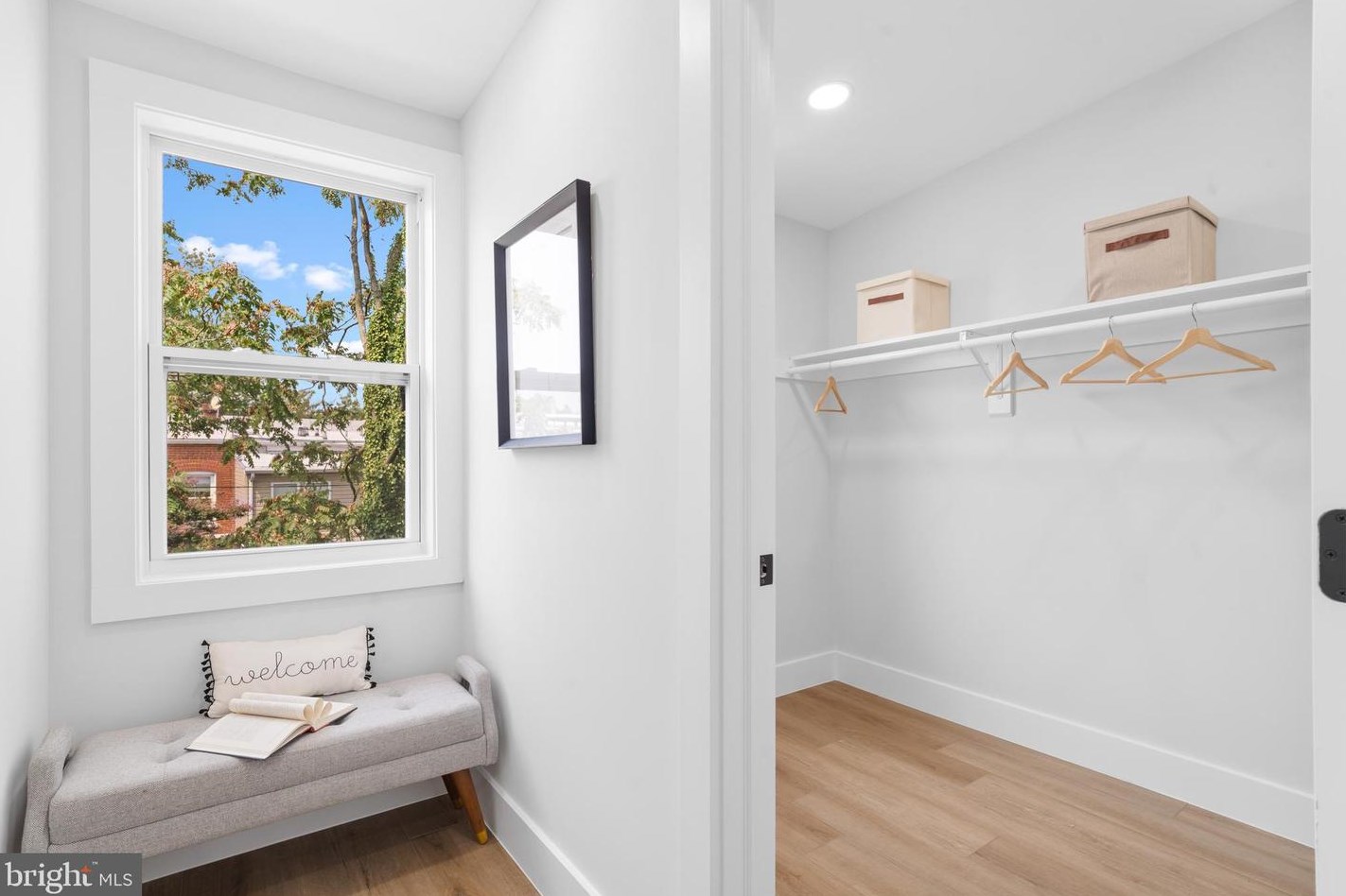 713 Princeton Pl, Washington DC 20010-1605 exterior