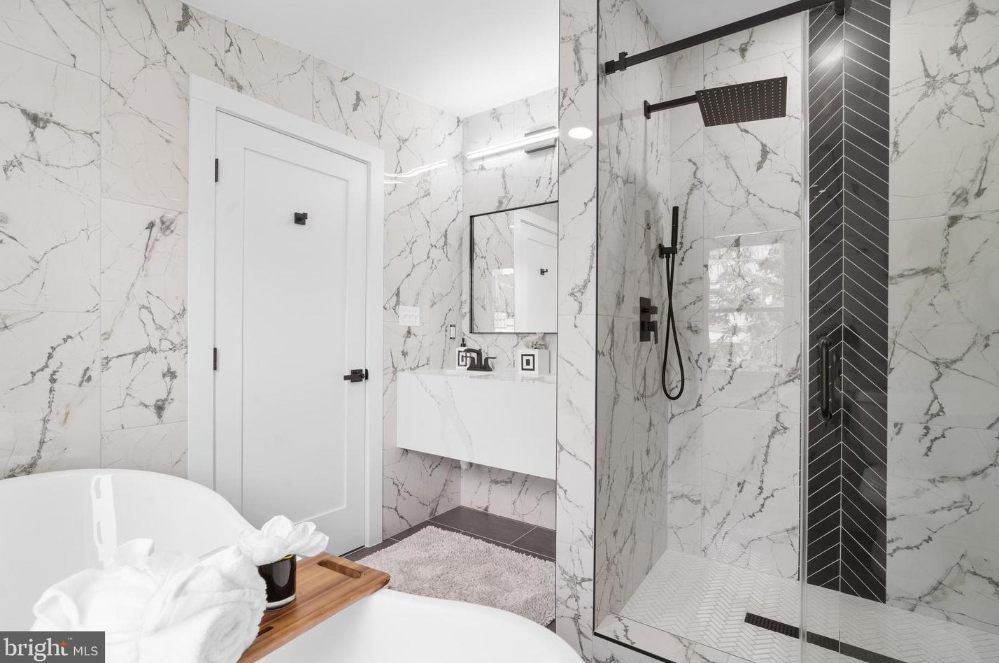 713 Princeton Pl, Washington DC 20010-1605 exterior