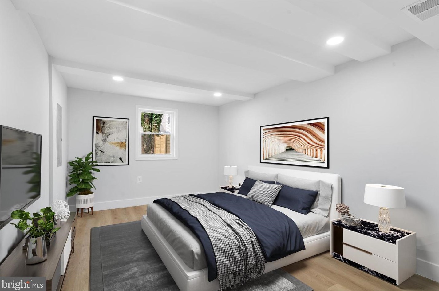 713 Princeton Pl, Washington DC 20010-1605 exterior