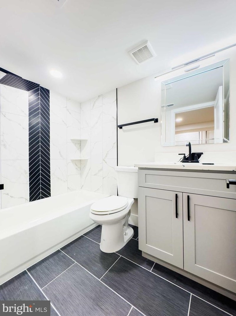 713 Princeton Pl, Washington DC 20010-1605 exterior