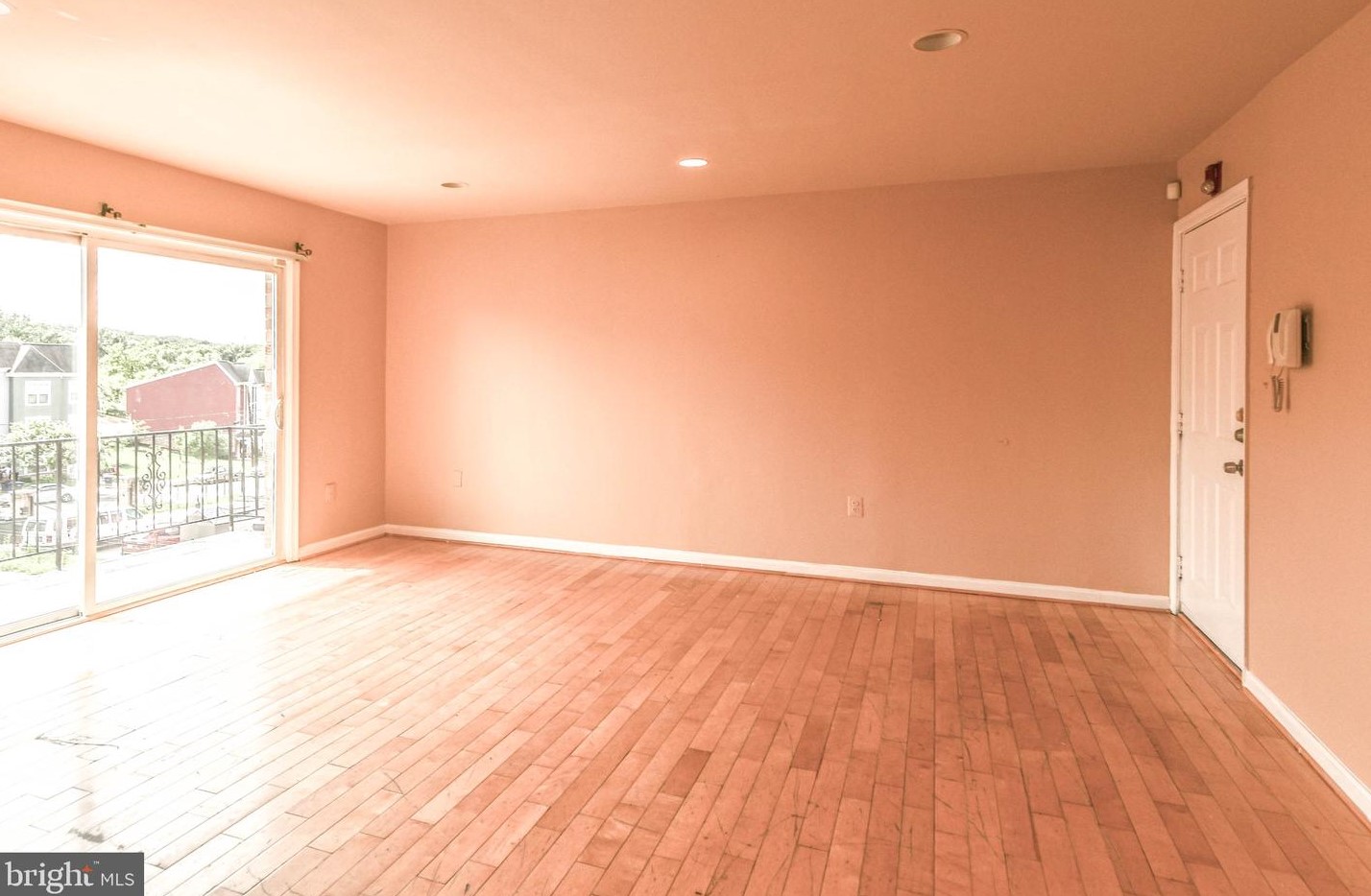 5005 D St, Washington DC  20019-6163 exterior