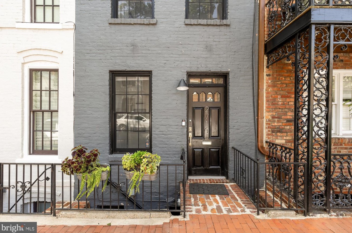 2710 Olive St Nw, Washington, DC 20007
