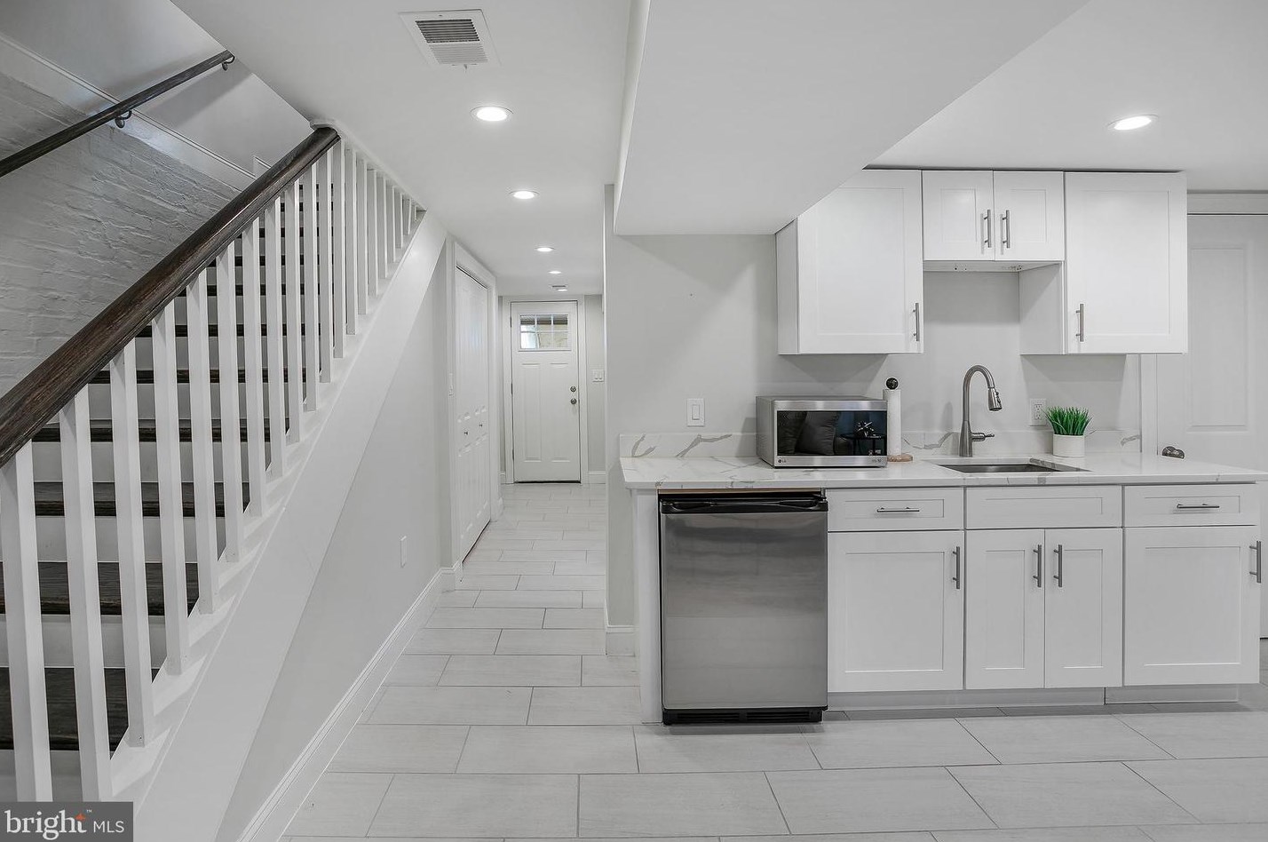 4023 New Hampshire Ave, Washington DC 20011-7921 exterior