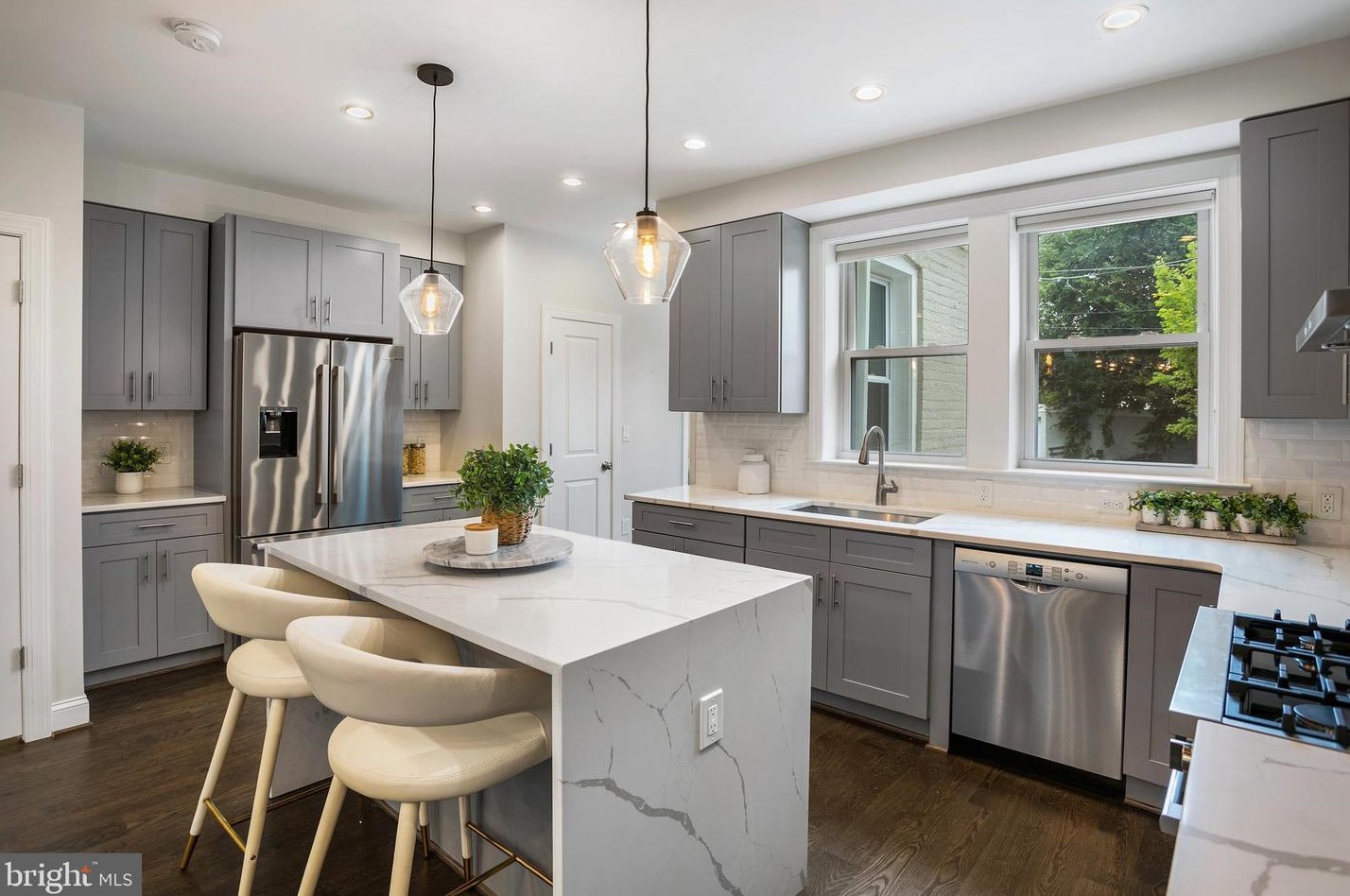 4023 New Hampshire Ave, Washington DC 20011-7921 exterior