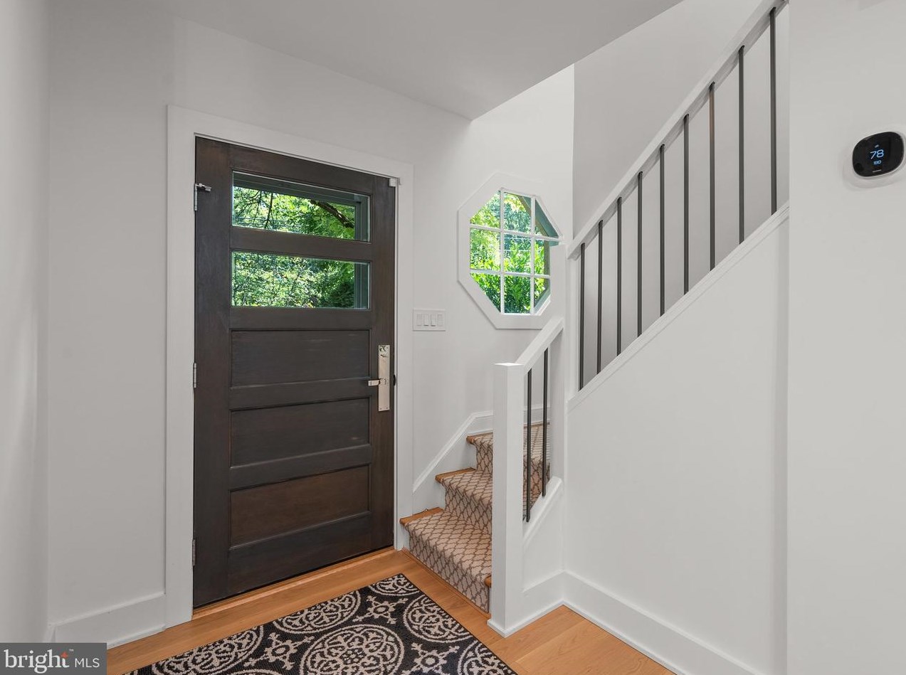 4232 Reno Rd, Washington, DC 20008-3033