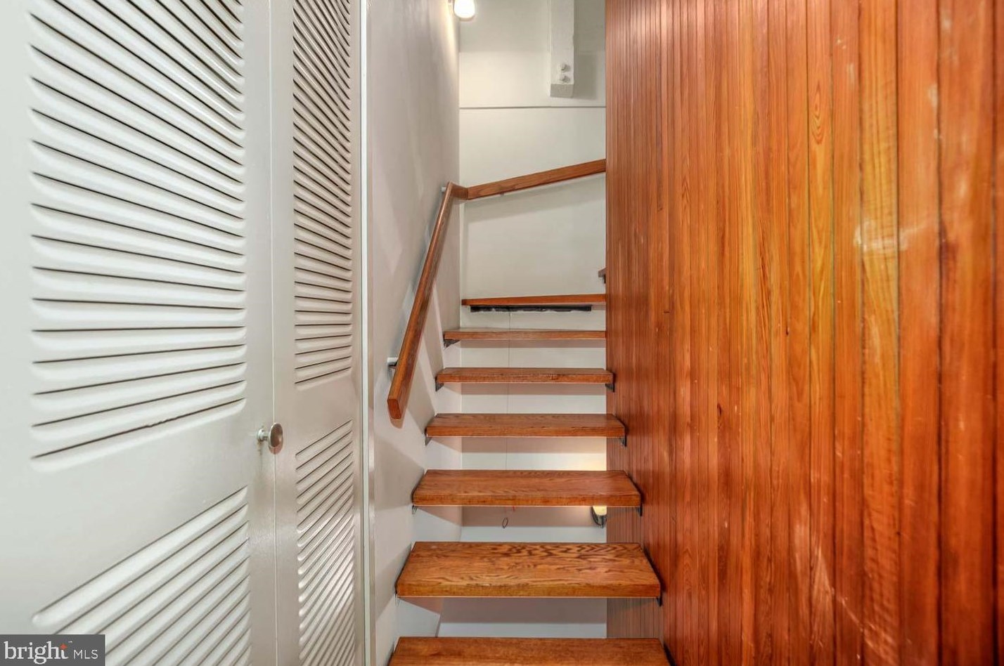 298 N St, Washington DC  20001-4610 exterior