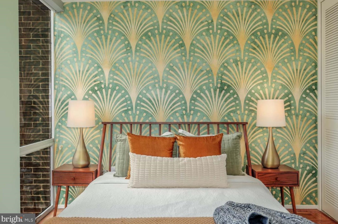 298 N St, Washington DC  20001-4610 exterior