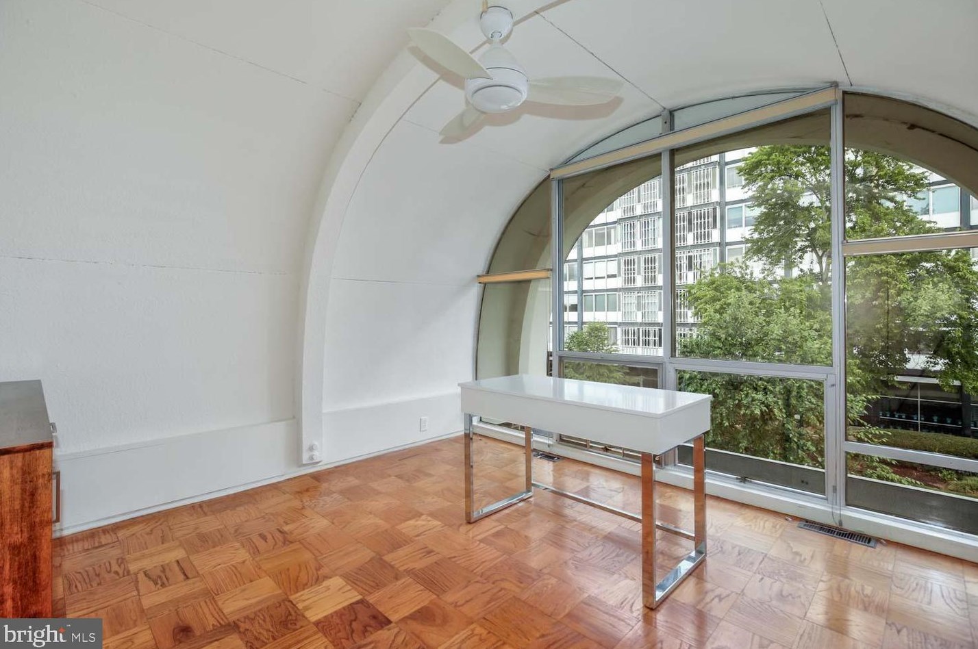 298 N St, Washington DC  20001-4610 exterior